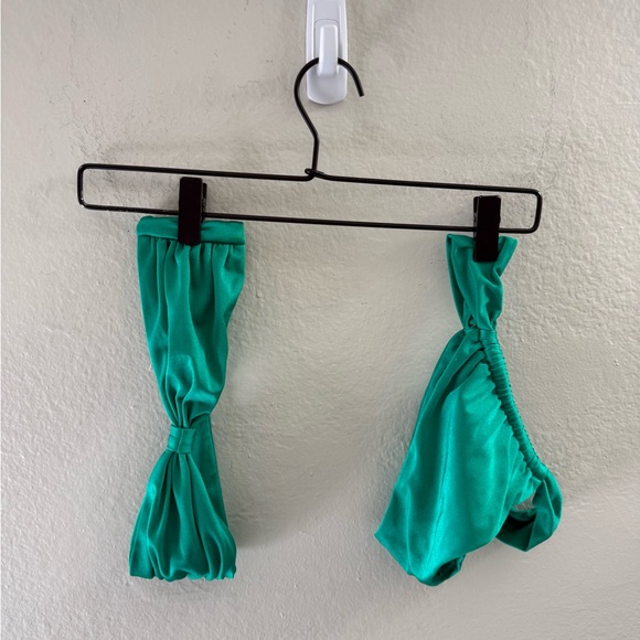 Hard Swimwear LUNA SILKY GREEN Bikini Set Size XS Swim Resort Vacation Tanning - Picture 2 of 11